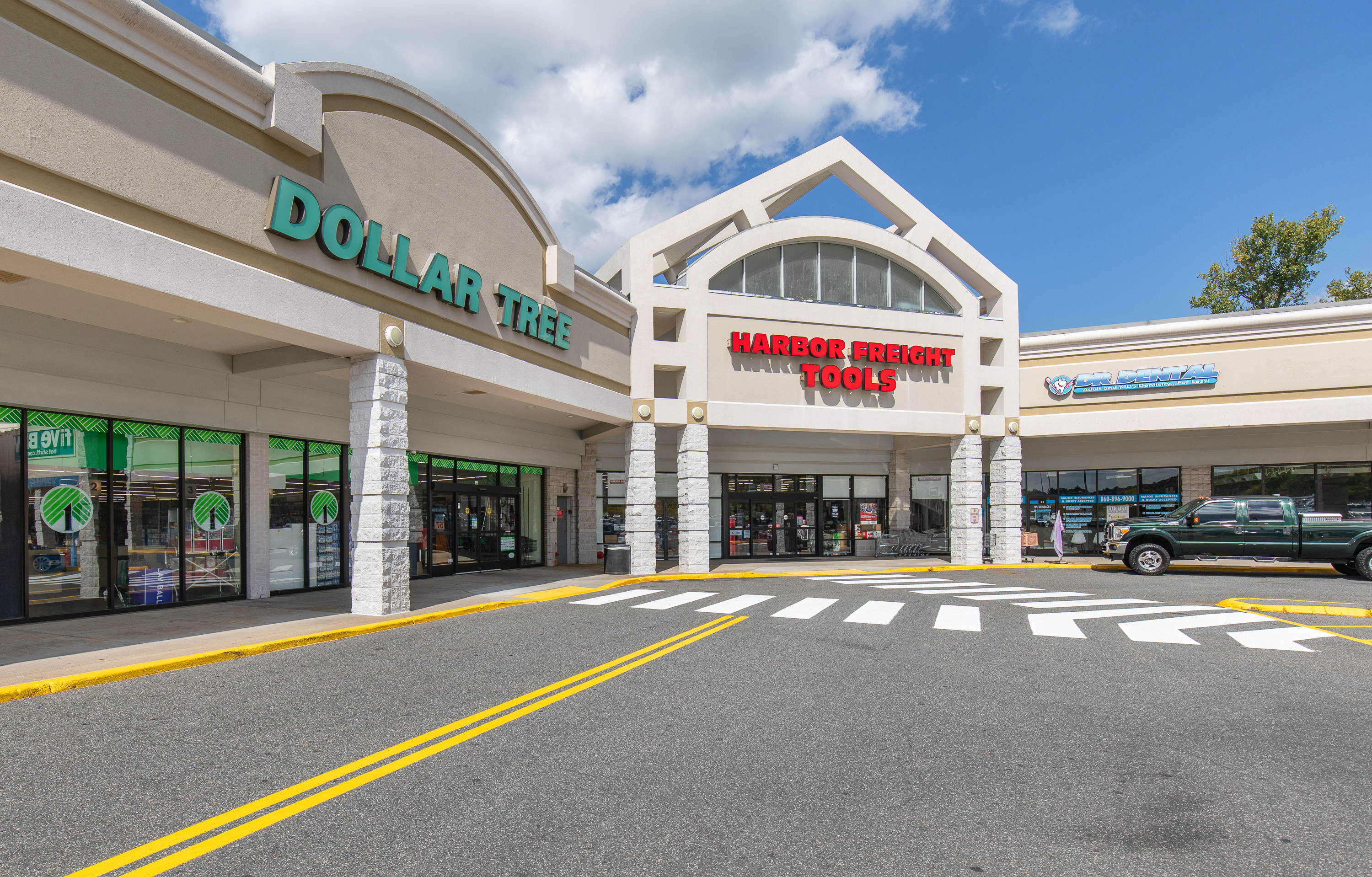 Tri-City Plaza - Image 6