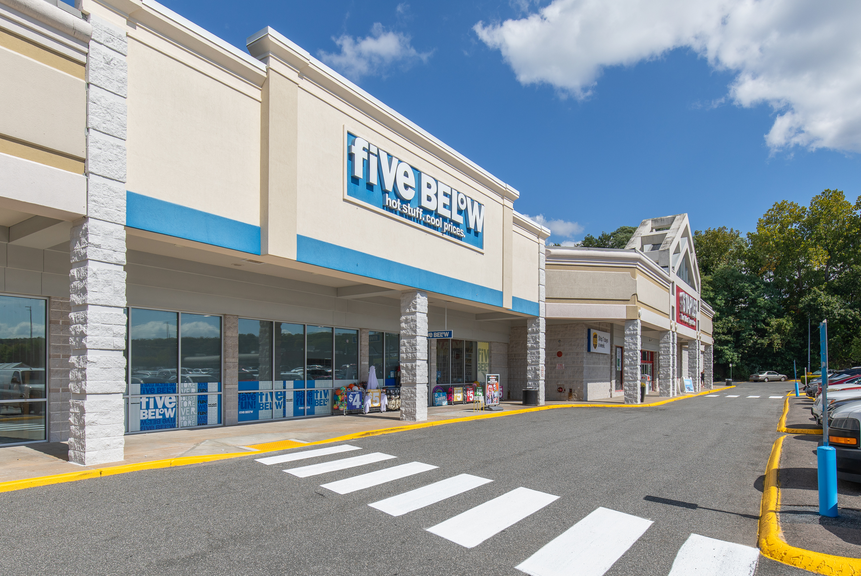 Tri-City Plaza - Image 7